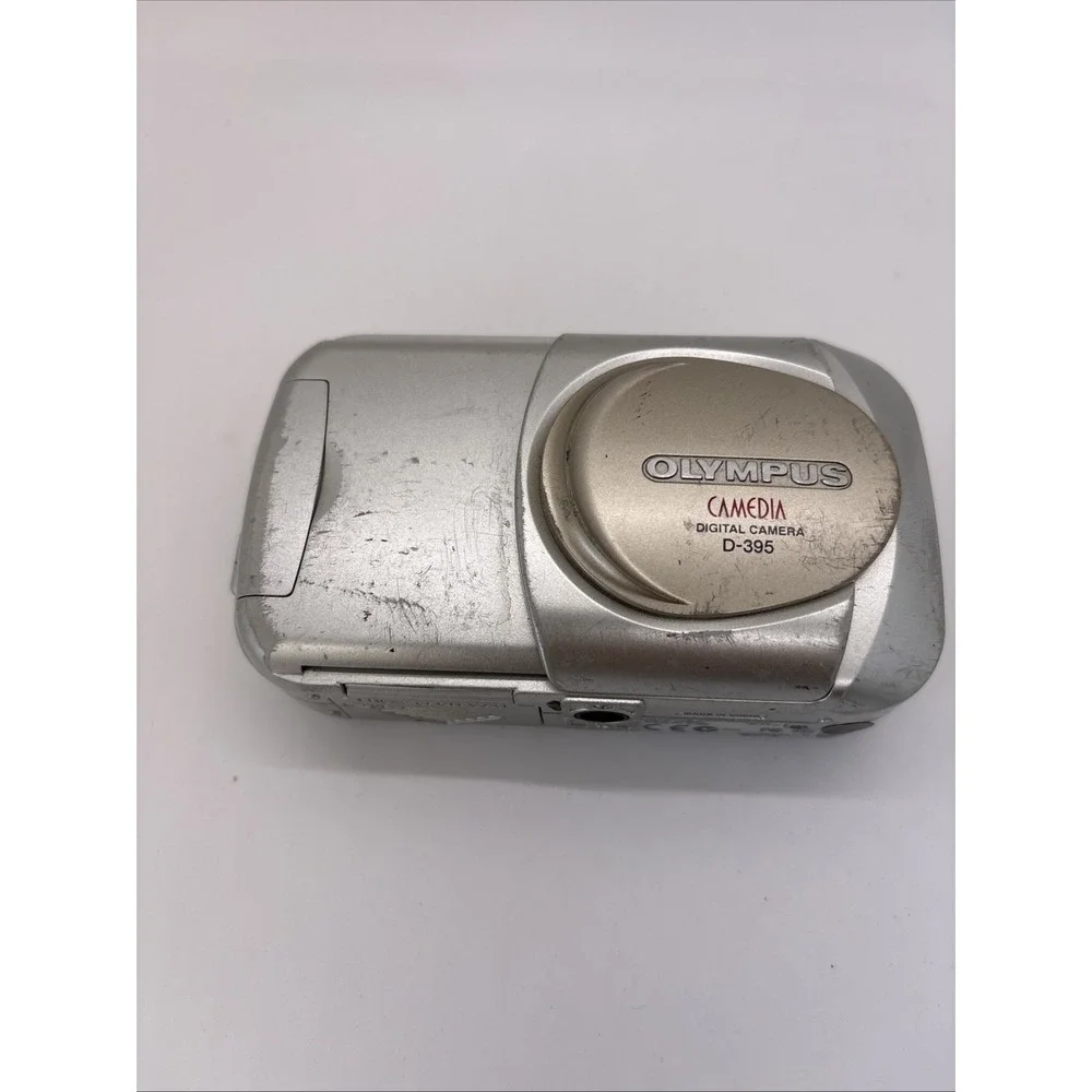 Olympus Camedia D-395 3.2MP Digital Camera Silver with Lowepro Case Tested